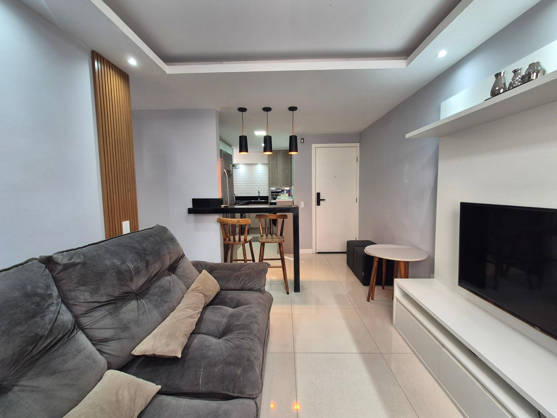 Furnished apartment with 2 bedrooms and 1 parking spot — photo 24