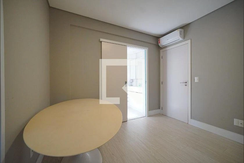 3-bedroom apartment with a water view in Florianópolis — photo 27