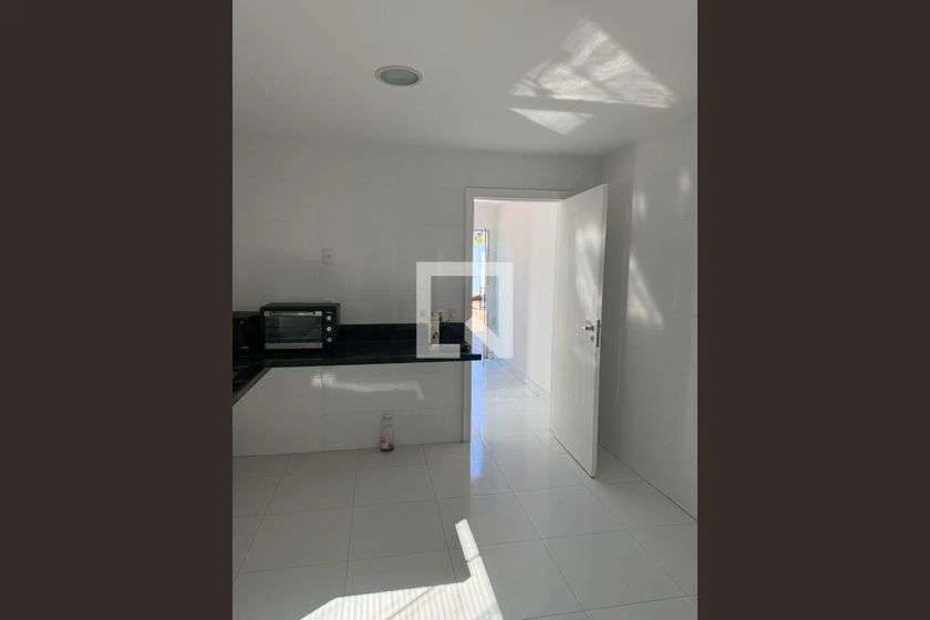 Casa tipo townhouse con 3 suites y 5 baños — photo 4