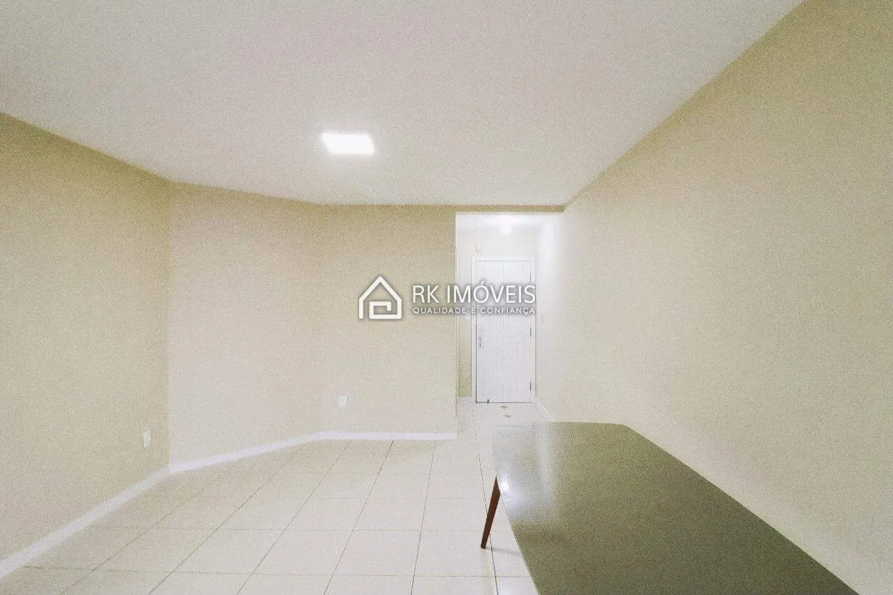 Rental apartment with 3 bedrooms and a balcony — photo 25