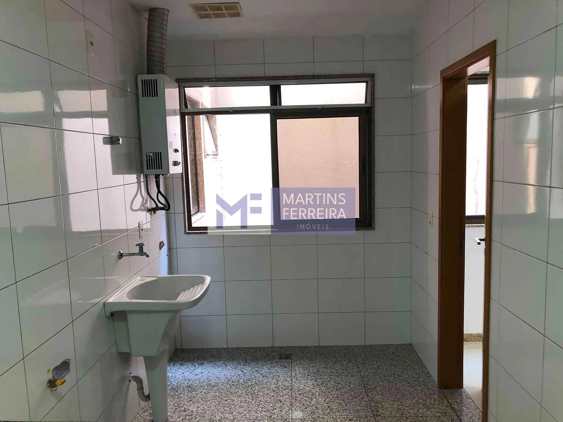 Apartamento no 1º andar com varanda envidraçada — photo 14