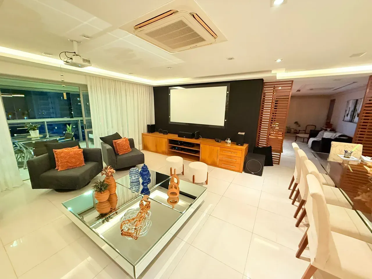 Apartamento mobiliado com 4 quartos e 5 banheiros, 233 m² — photo 12