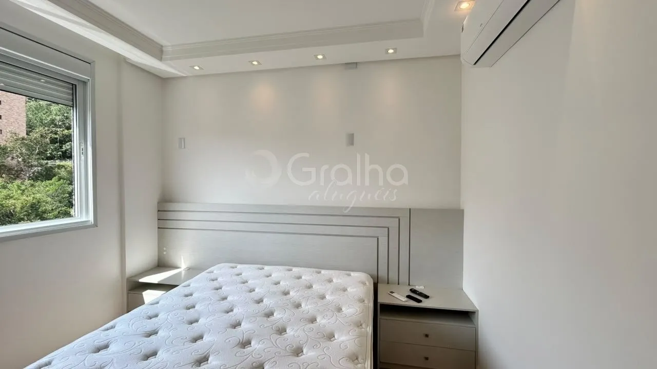 Furnished apartment, 119 m², with floor-to-ceiling windows — photo 55