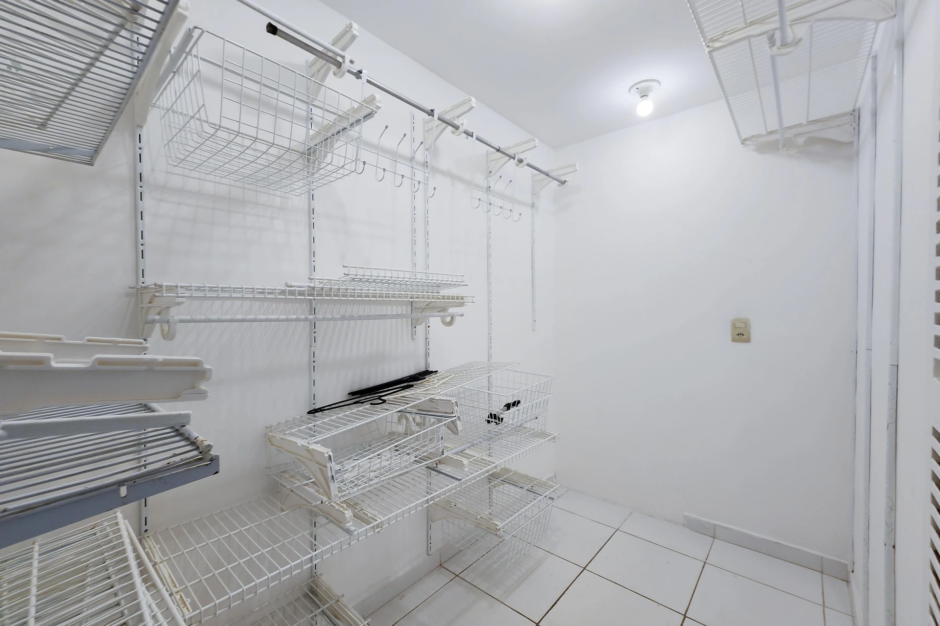 Apartamento, 72 m², com closet — photo 37