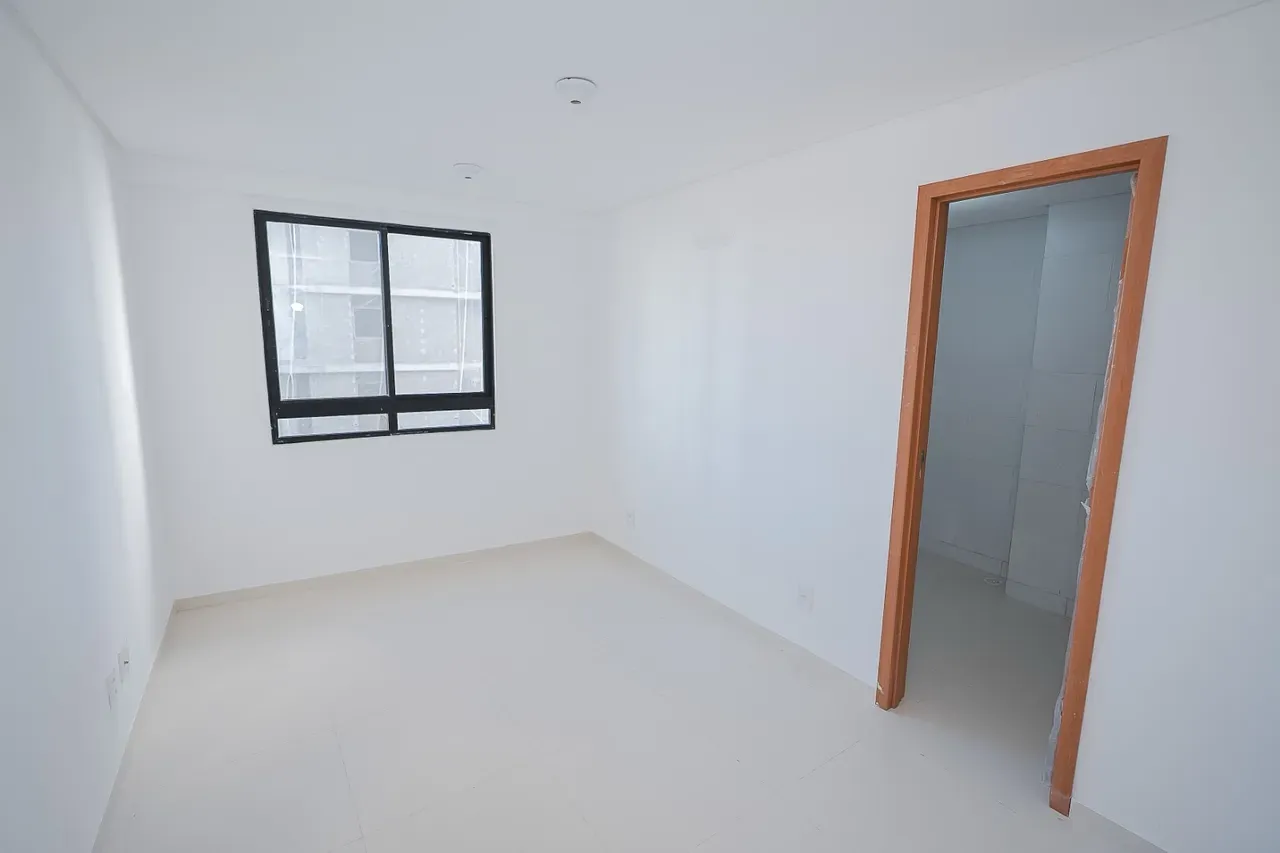 3-bedroom apartment in a building with a coworking space — photo 6