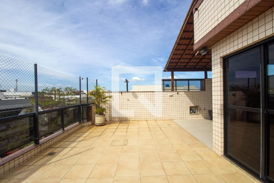 Apartamento mobiliado com 4 quartos e jacuzzi no prédio — photo 55