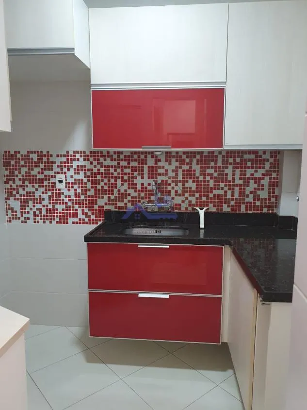 Квартира з 2 спальнями та дерев'яною підлогою або ламінатом — photo 6