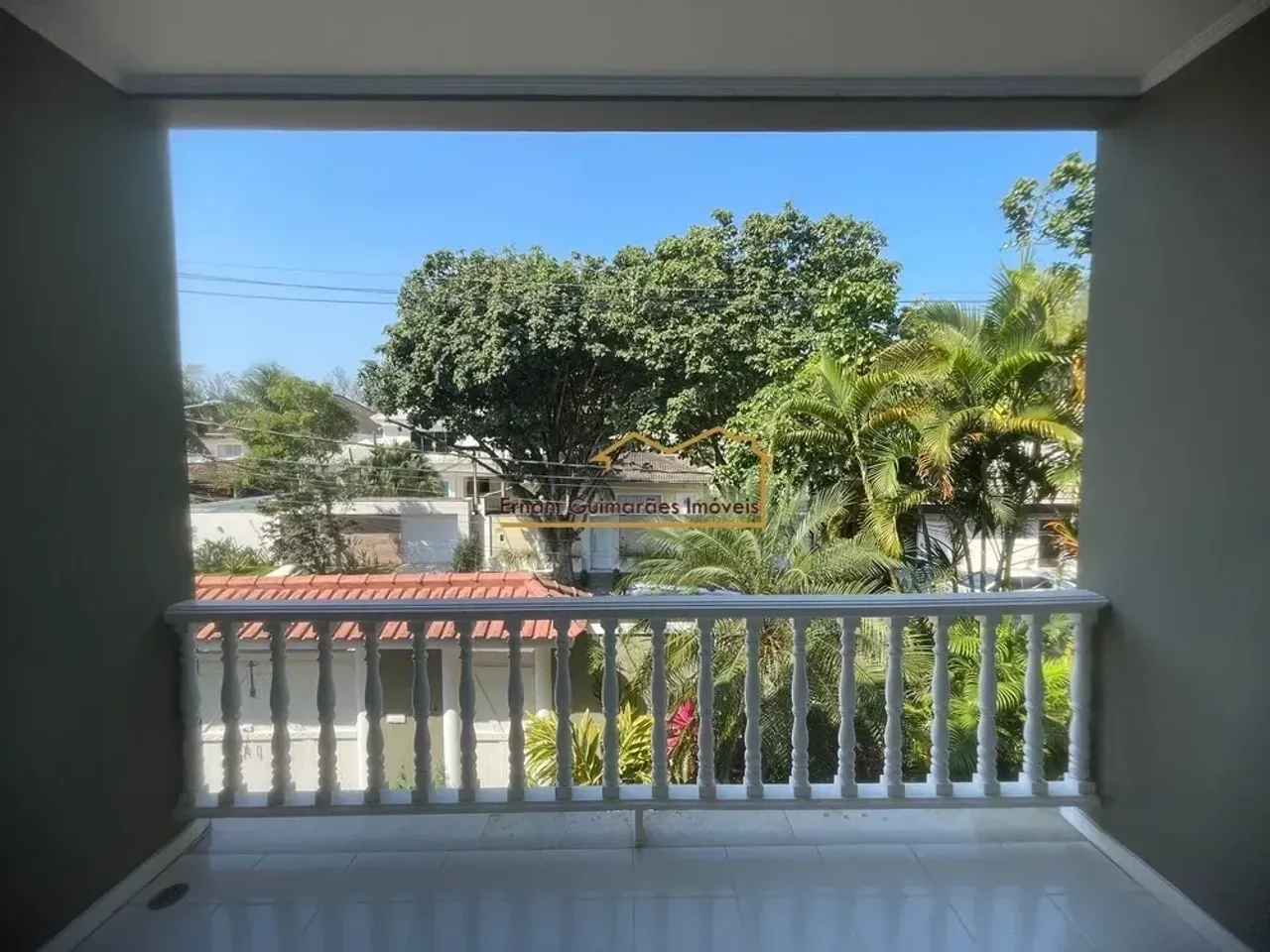 Casa com 5 quartos e 5 banheiros, 4 vagas e varanda — photo 18