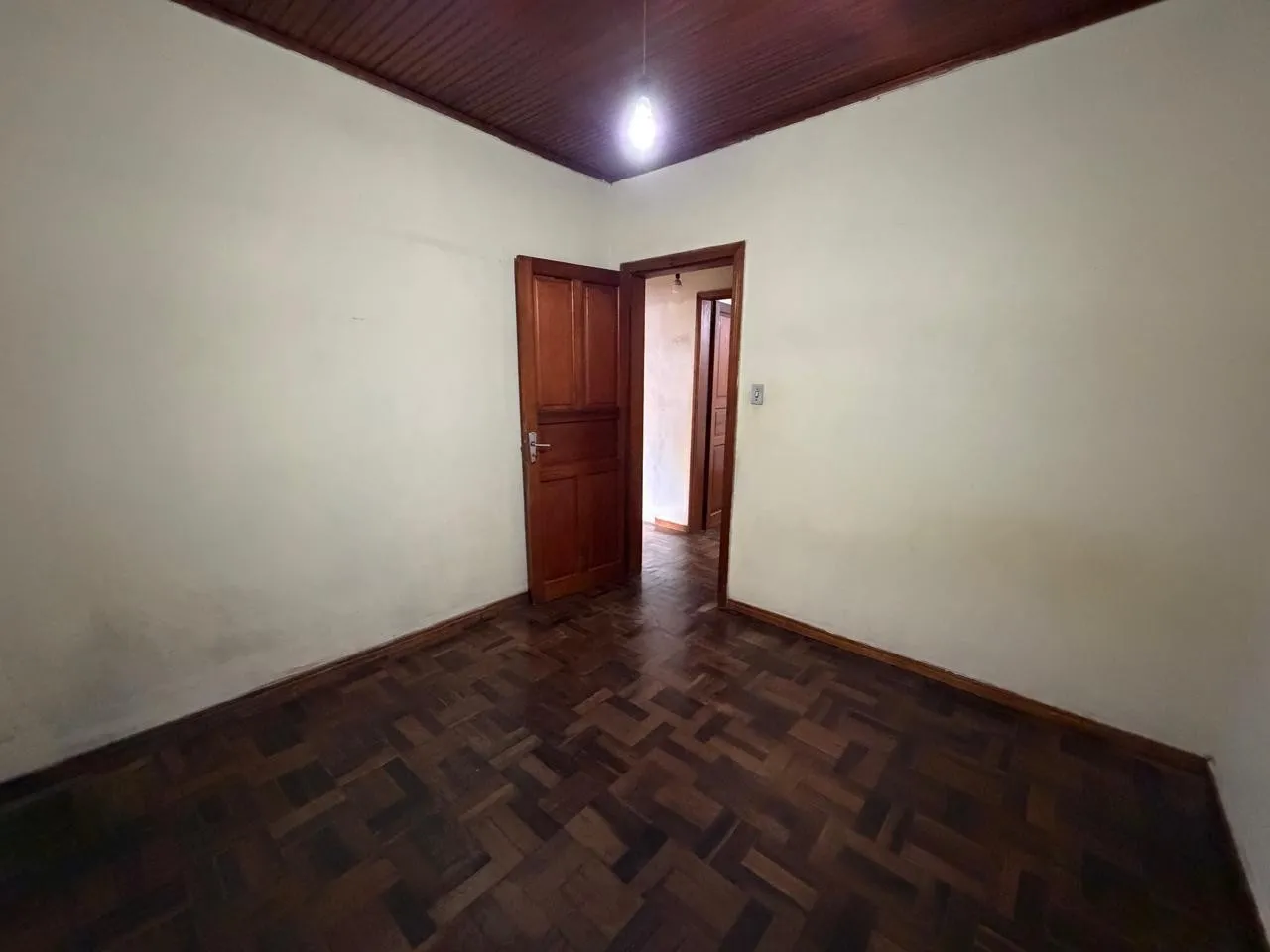 2-bedroom house with wood or laminate floors — photo 11