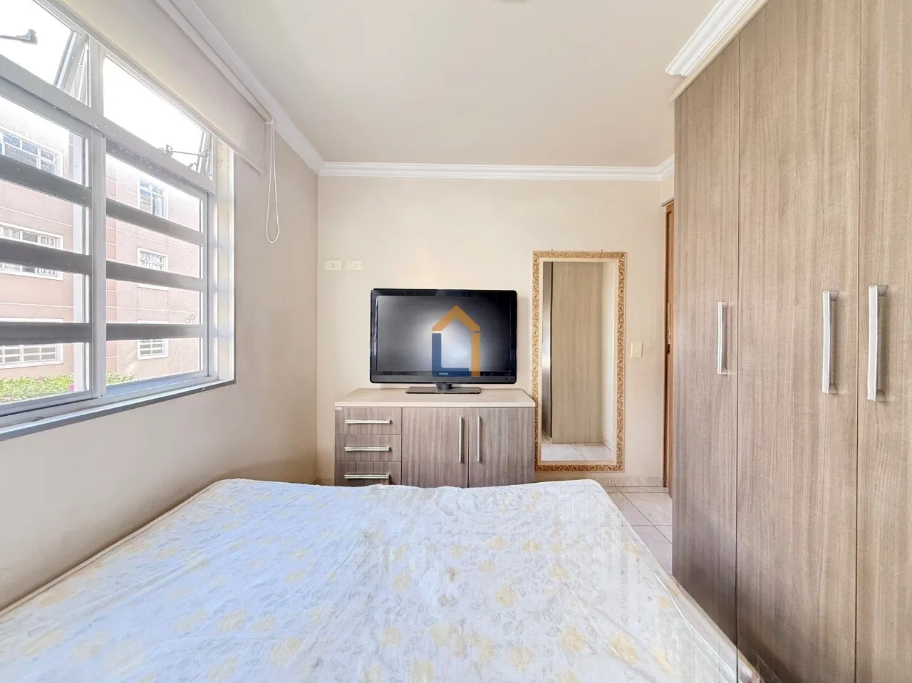 3-bedroom apartment with a washing machine in Curitiba — photo 19