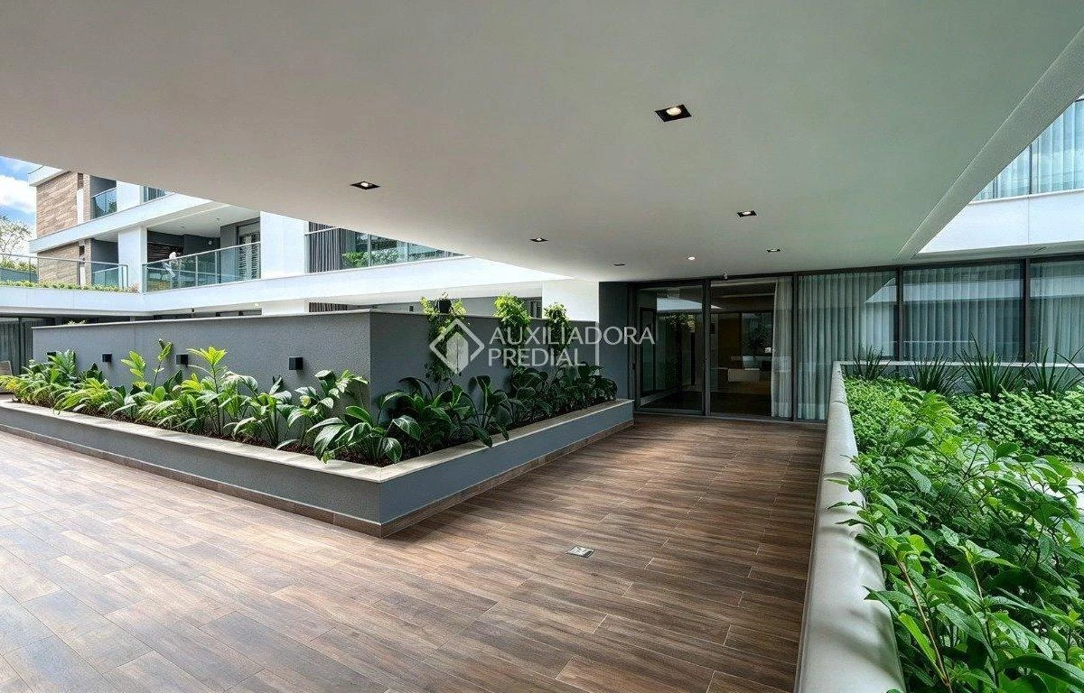 Apartment, 92 m², with floor-to-ceiling windows — photo 34