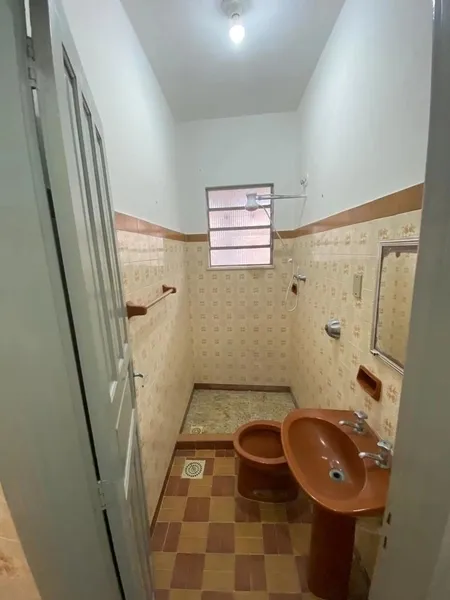 Casa sin amueblar con 1 dormitorio, 1 baño y cocina separada — photo 6