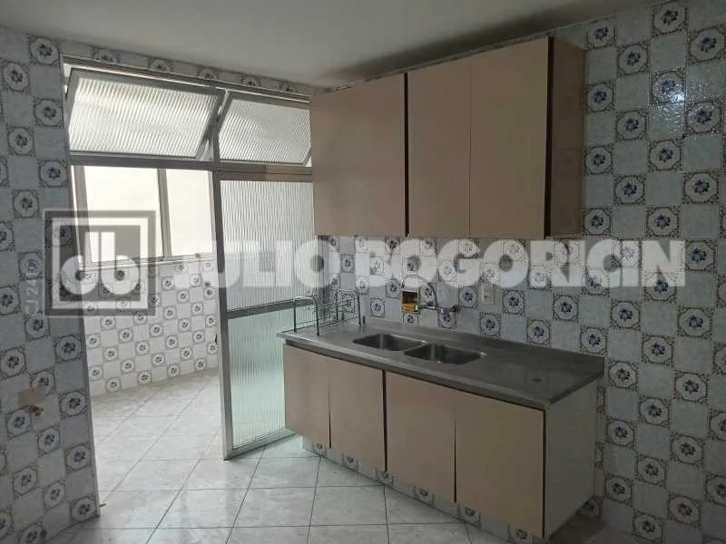 140 m² apartment on the 3rd floor with 1 en-suite — photo 19