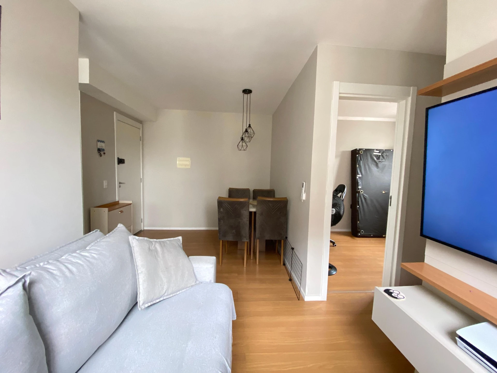 2-bedroom apartment with a washing machine — photo 24