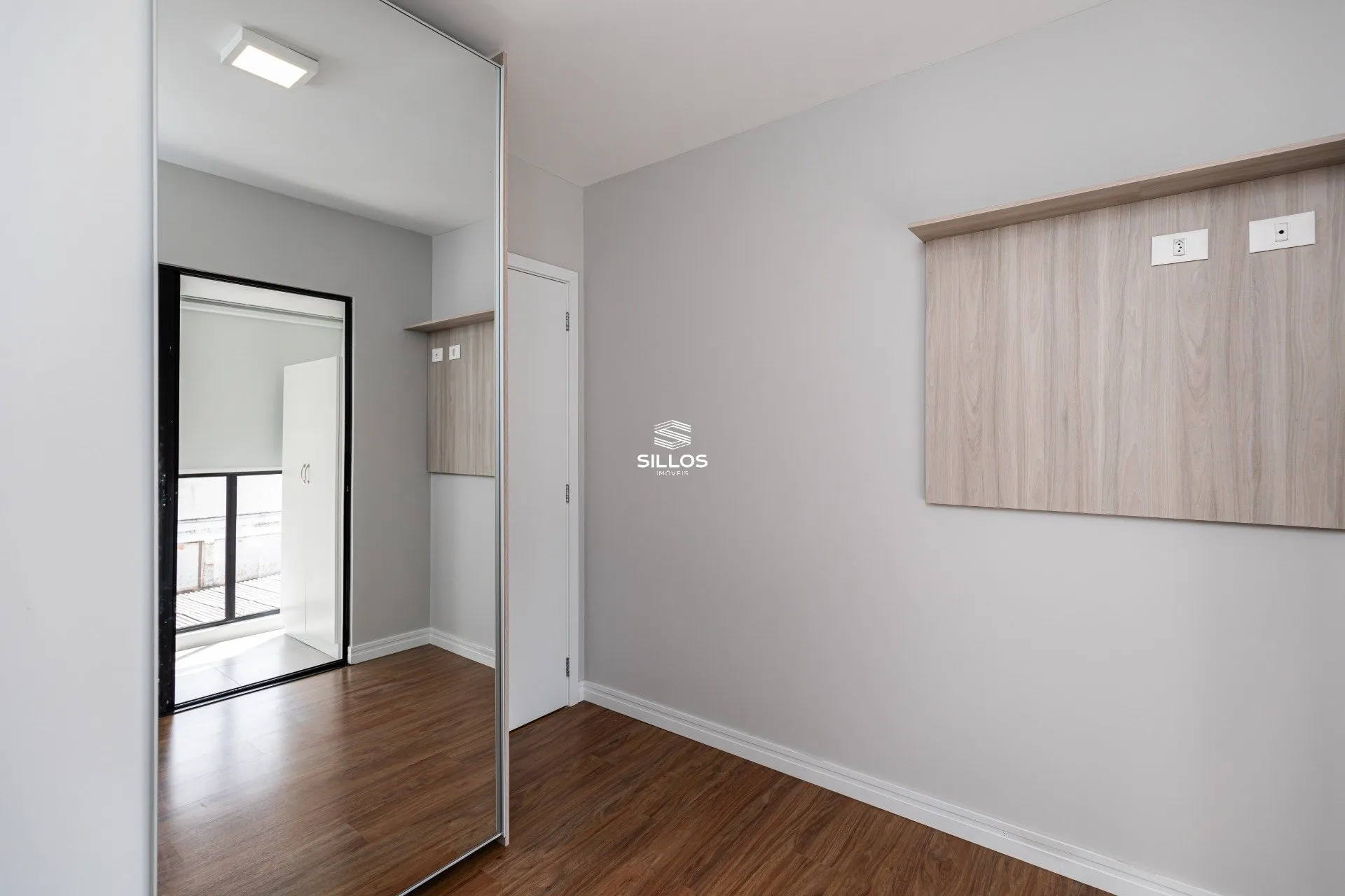 2-bedroom apartment with a grill on the balcony in Curitiba — photo 17