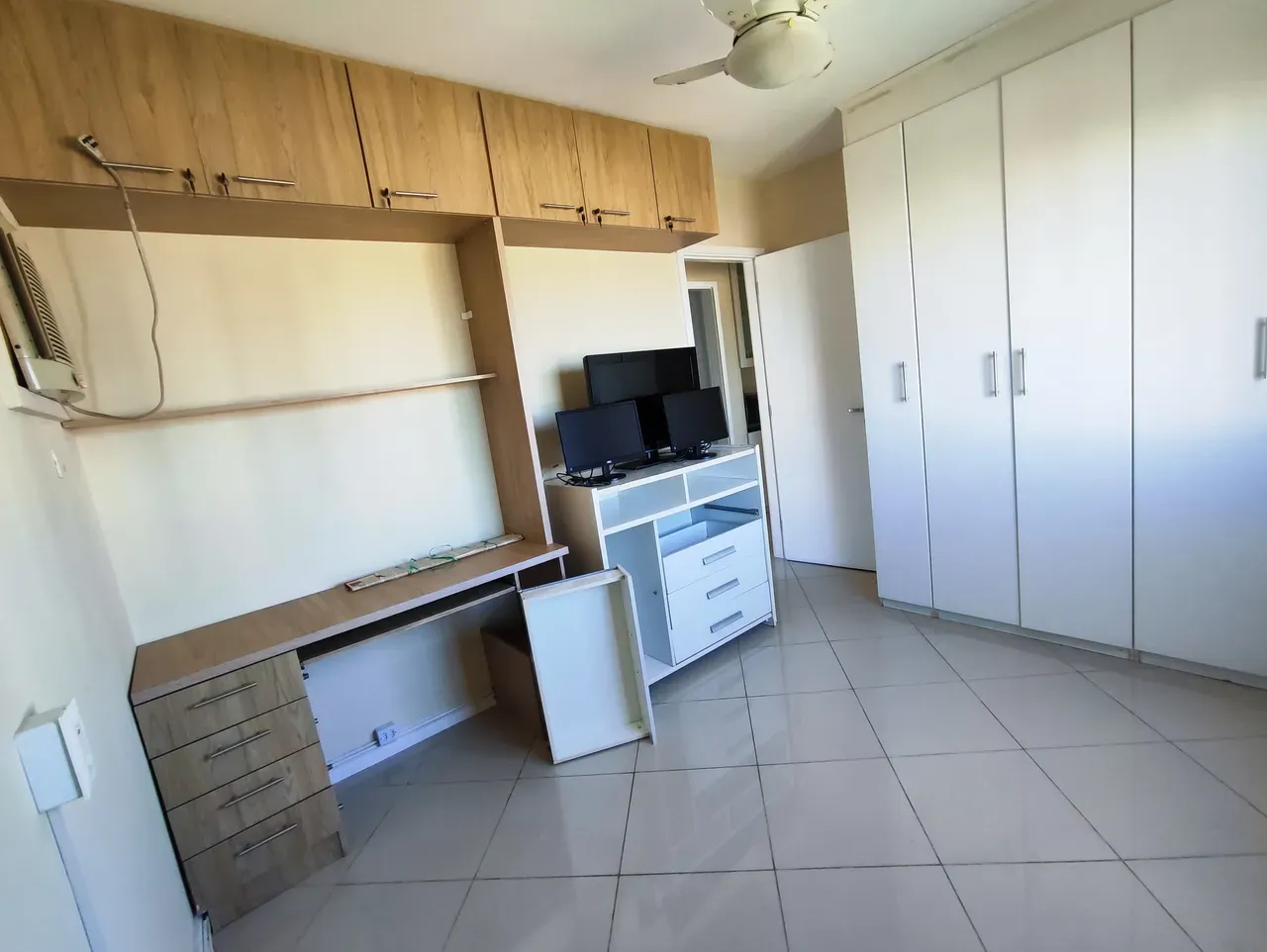 Apartamento mobiliado de 103 m² com varanda envidraçada — photo 28