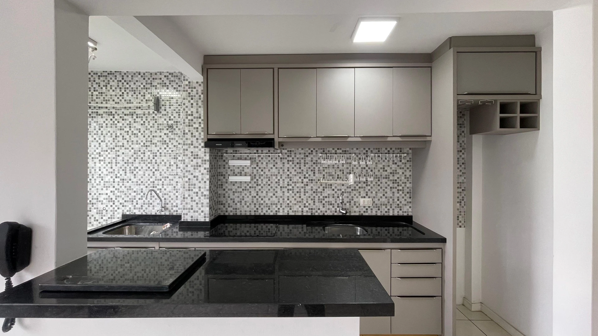 2-bedroom apartment, 51 m² — photo 2
