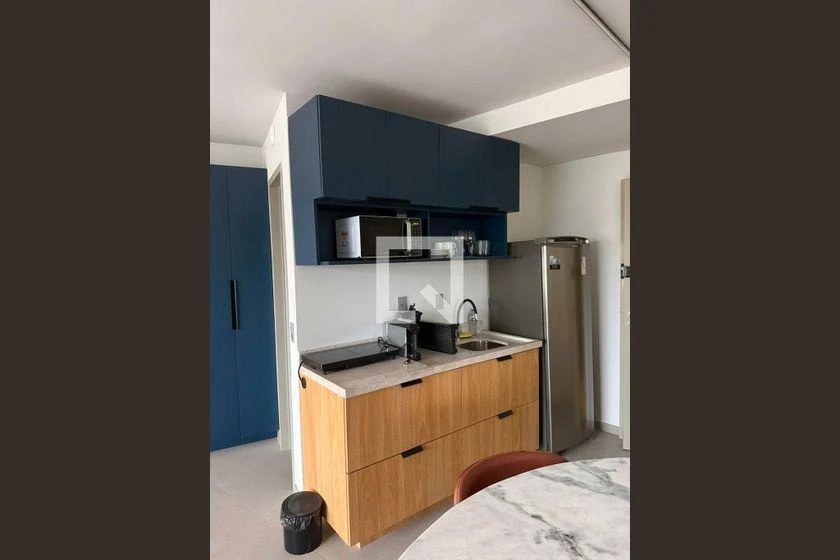 Apartamento mobiliado de 1 quarto com cozinha americana — photo 3