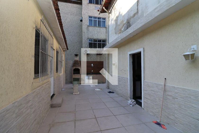 Furnished house with 3 bedrooms and private garden — photo 36