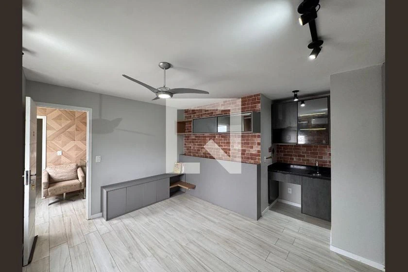 4-bedroom apartment in a building with a sauna — photo 20