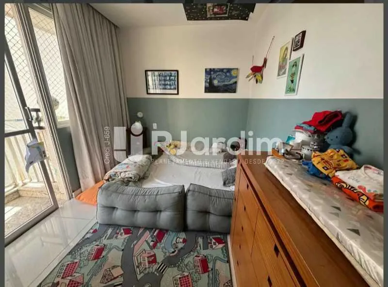 Cobertura com 4 quartos e 5 banheiros, varanda — photo 12