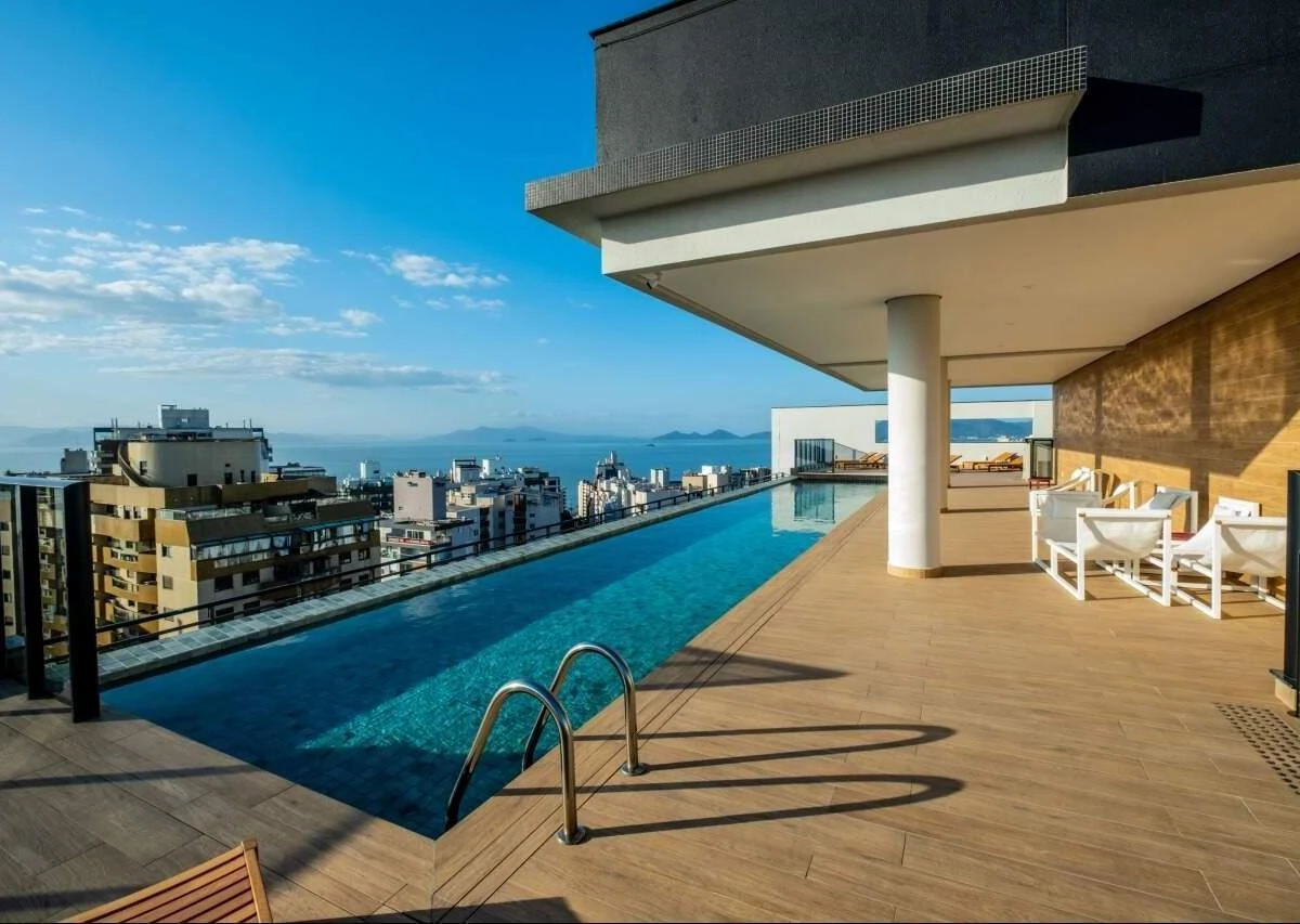 51 m² apartment with a home office and a water view — photo 8
