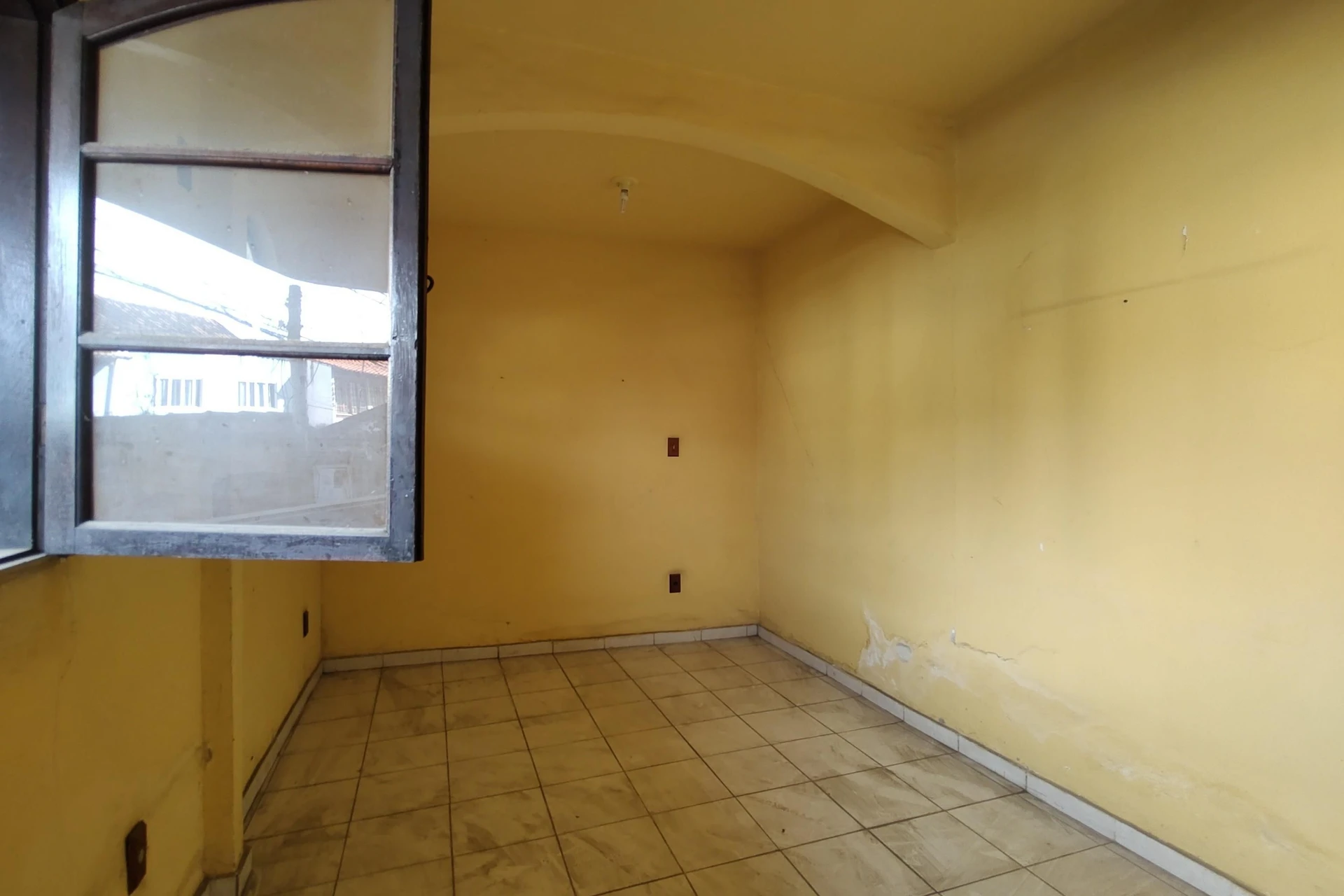 Unfurnished house with 4 bedrooms and private garden — photo 66