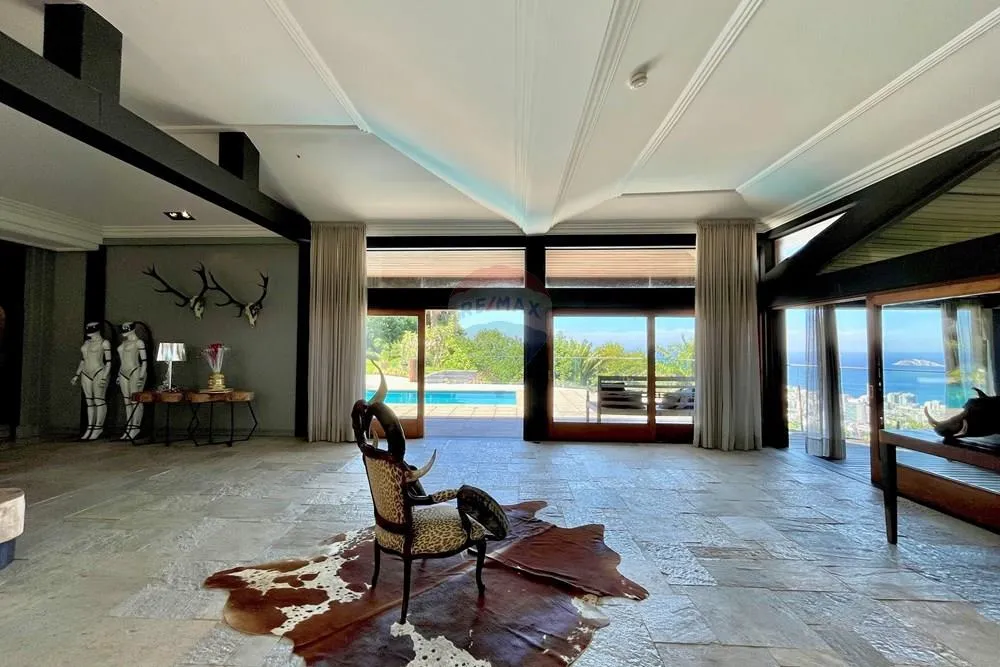 Будинок 1300 м² з 5 спальнями та 10 паркувань — photo 51