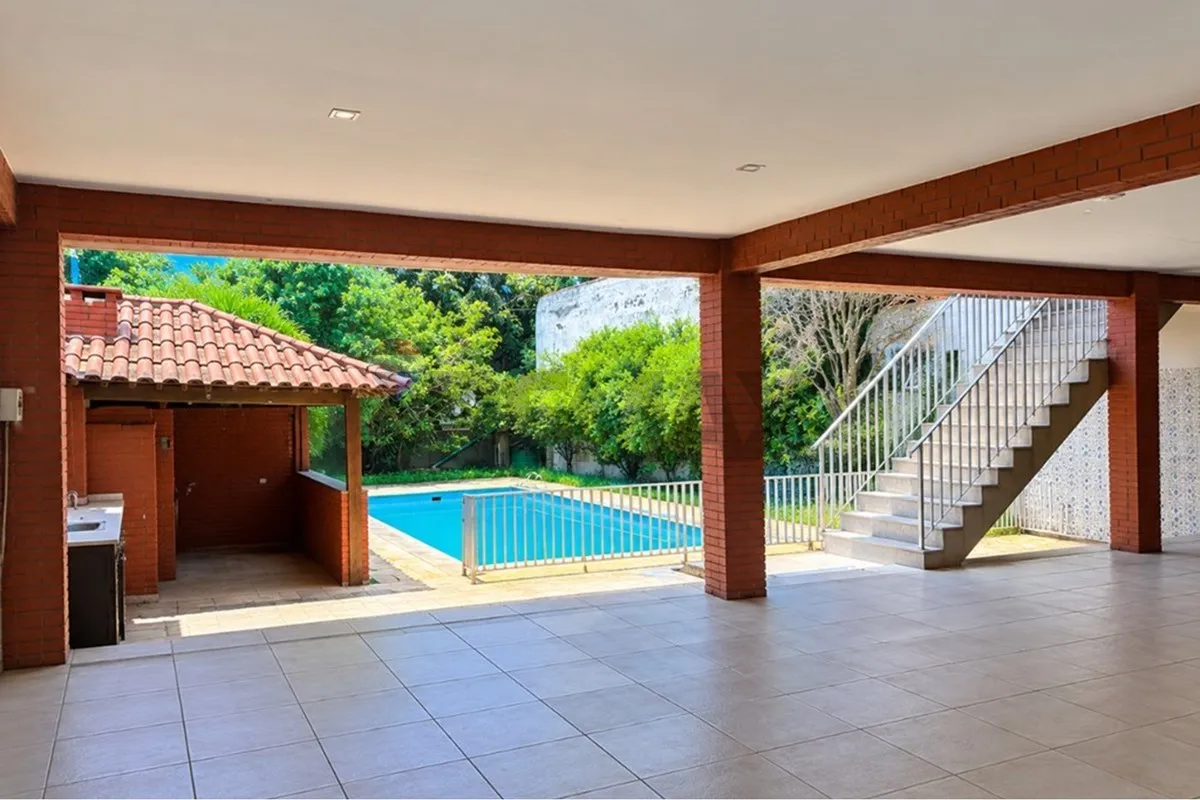 Casa de 4 quartos com banheira, Jardim Guanabara — photo 39