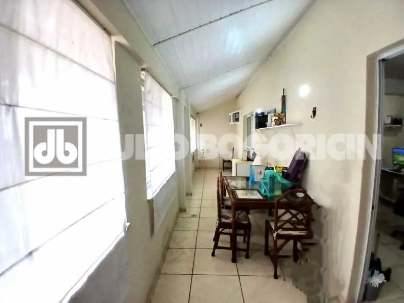 Casa com 5 quartos e área da piscina aberta — photo 24