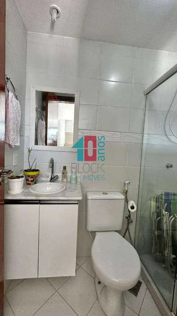 Washing machine in a 2-bedroom apartment, 208 m² — photo 27