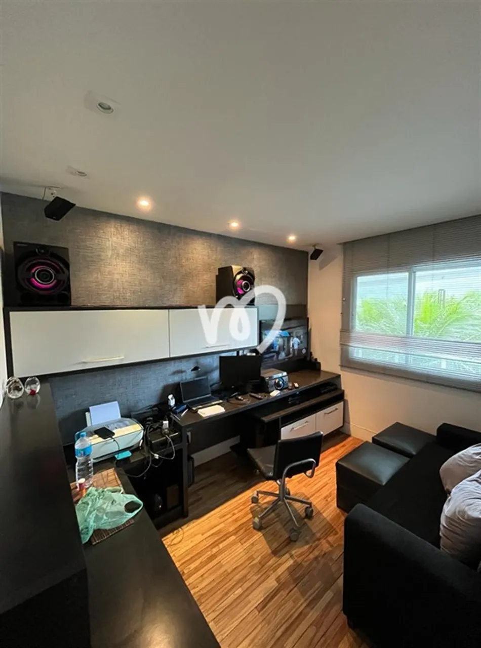 Furnished 3-bedroom apartment with 4 bathrooms and 125 m² — photo 4