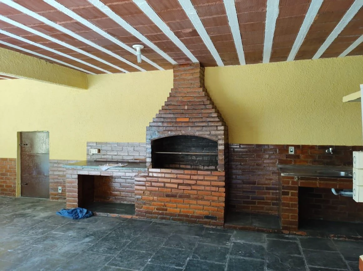 Casa térrea sem mobília com 4 quartos e 6 banheiros — photo 32