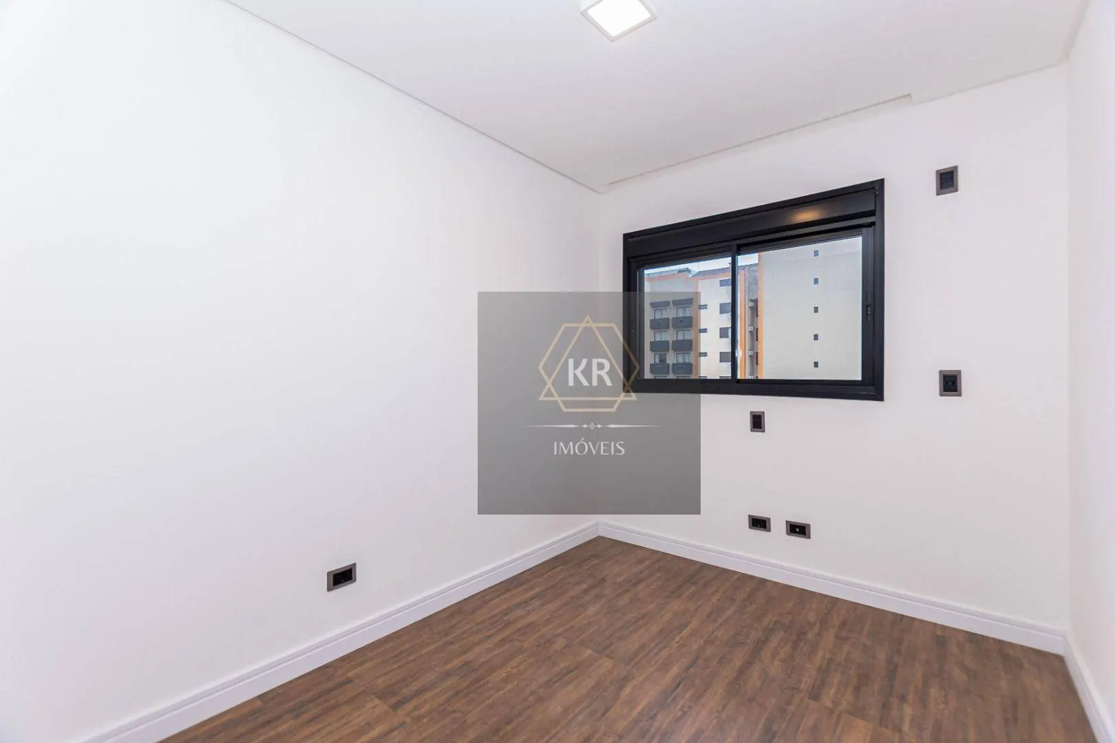 3-bedroom apartment with a private BBQ area — photo 33