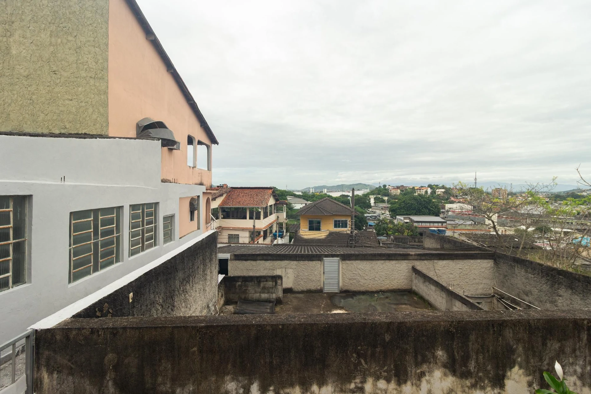 2-bedroom house with a garden in Rio de Janeiro — photo 39
