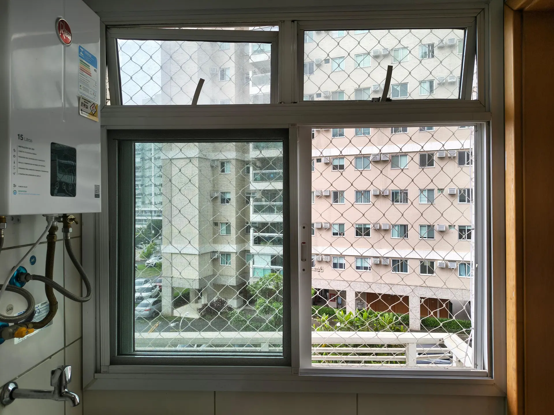 3-bedroom apartment in a building with a sauna — photo 16