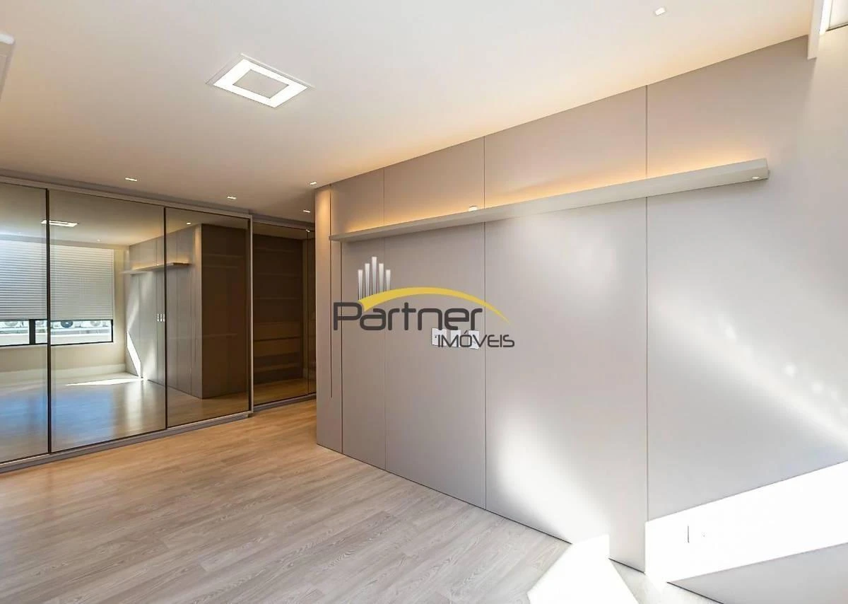 Apartamento amueblado con 3 suites y 294 m² — photo 3