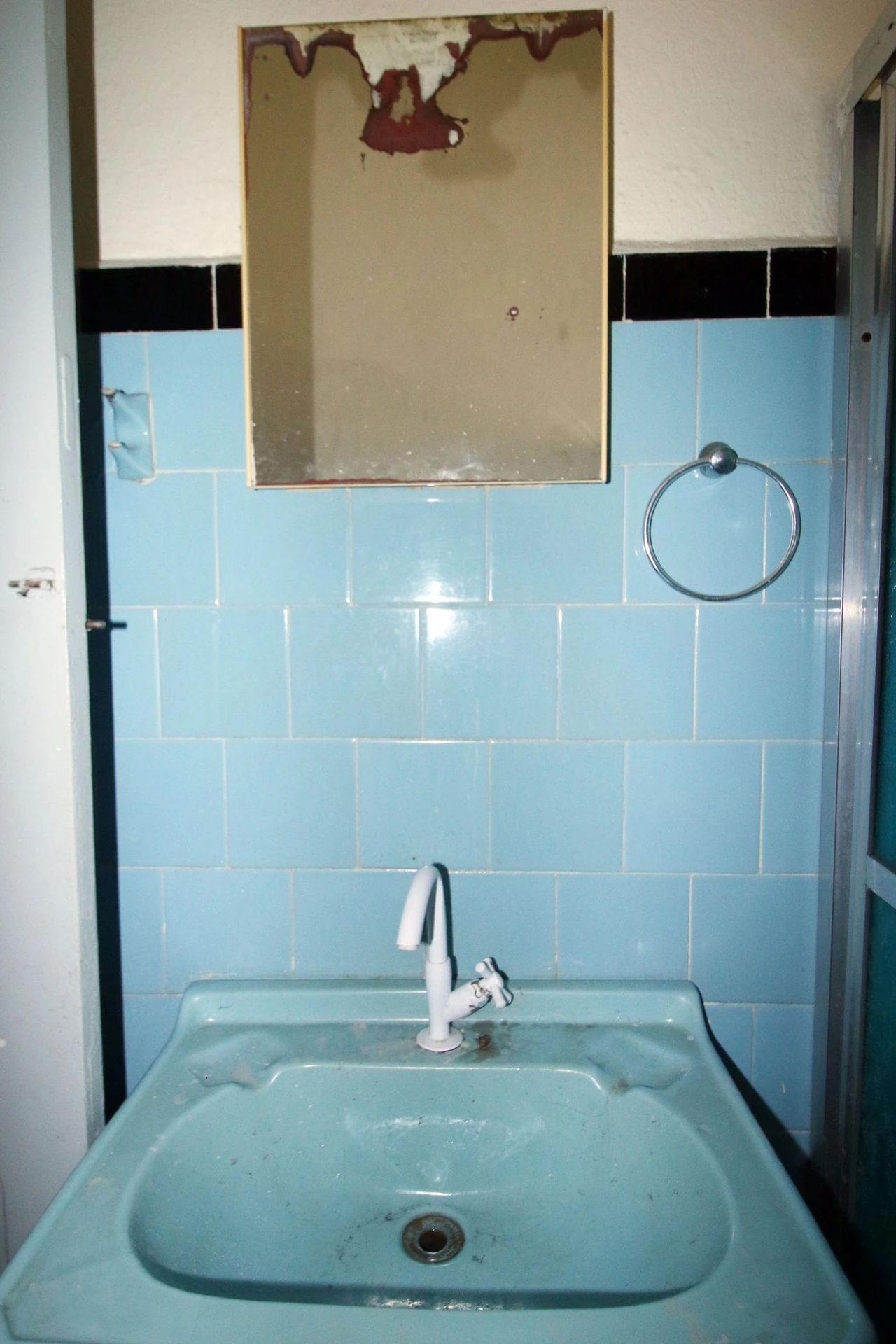 One-bedroom house with a garden — photo 19