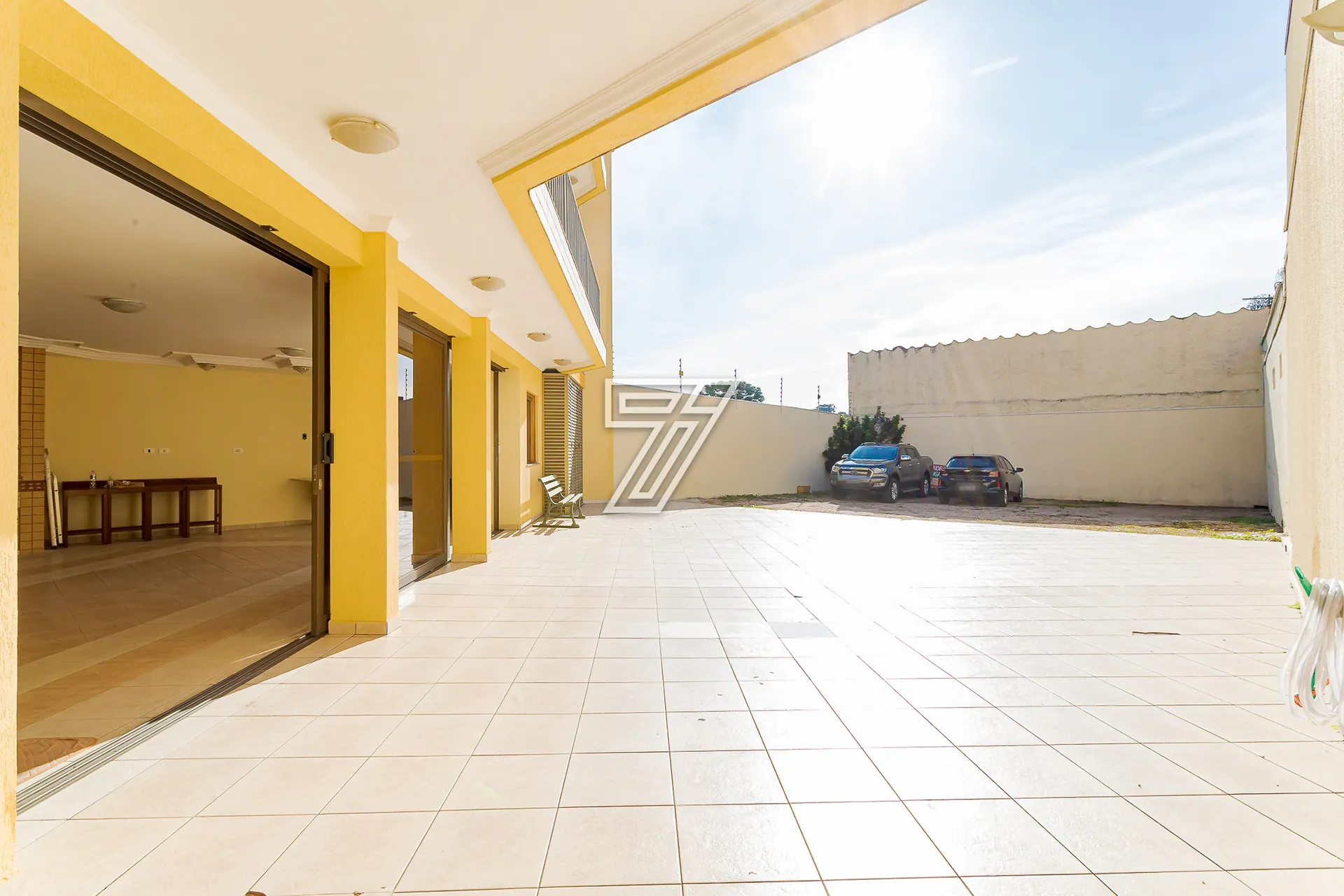 House with 4 bedrooms, 5 bathrooms and 540 m² — photo 8