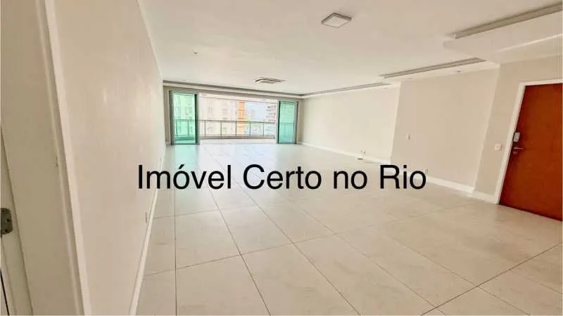 Apartment with 4 bedrooms and a glass-enclosed balcony — photo 5