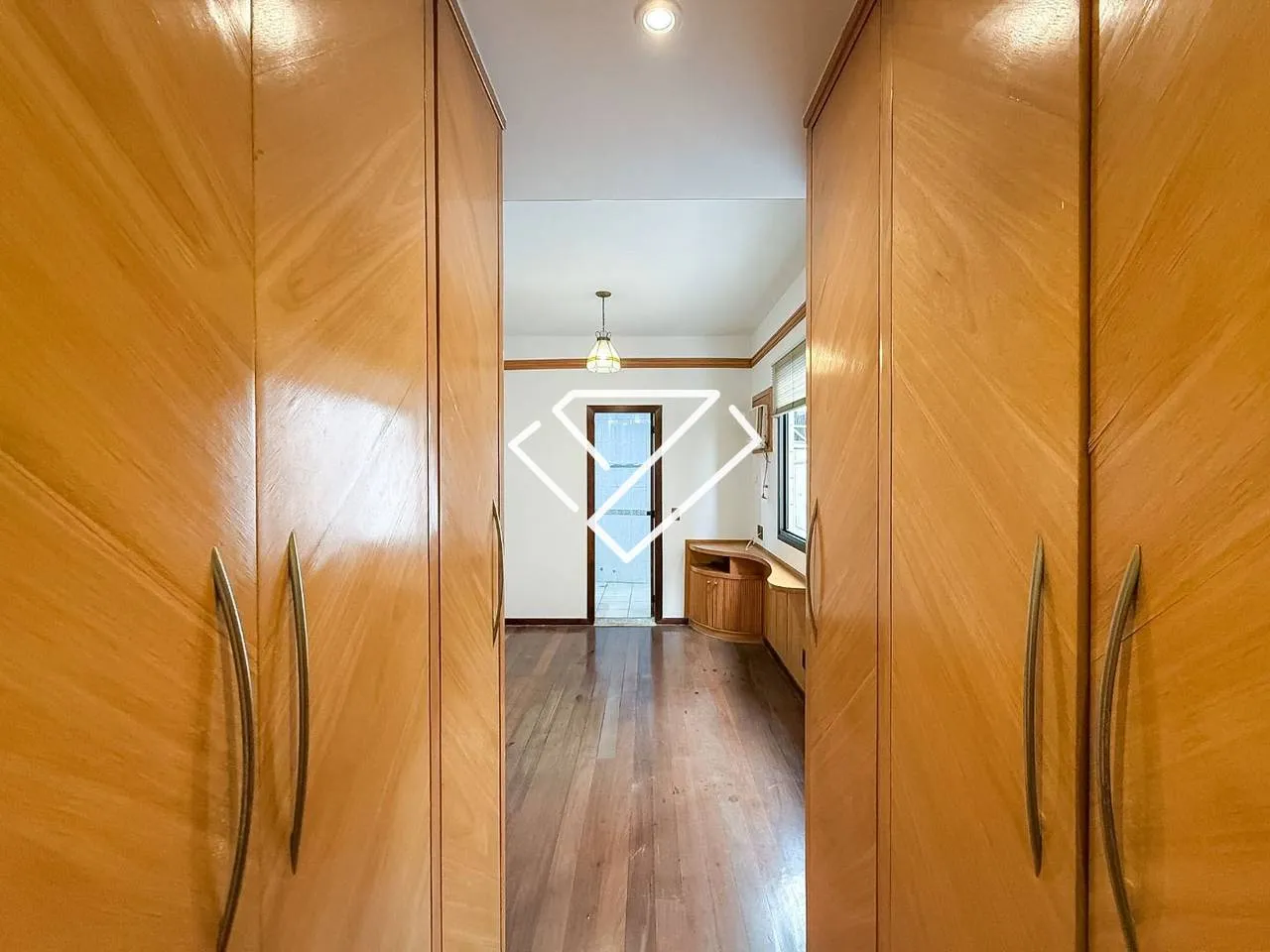 Apartamento com 3 quartos e 136 m² com varanda — photo 26