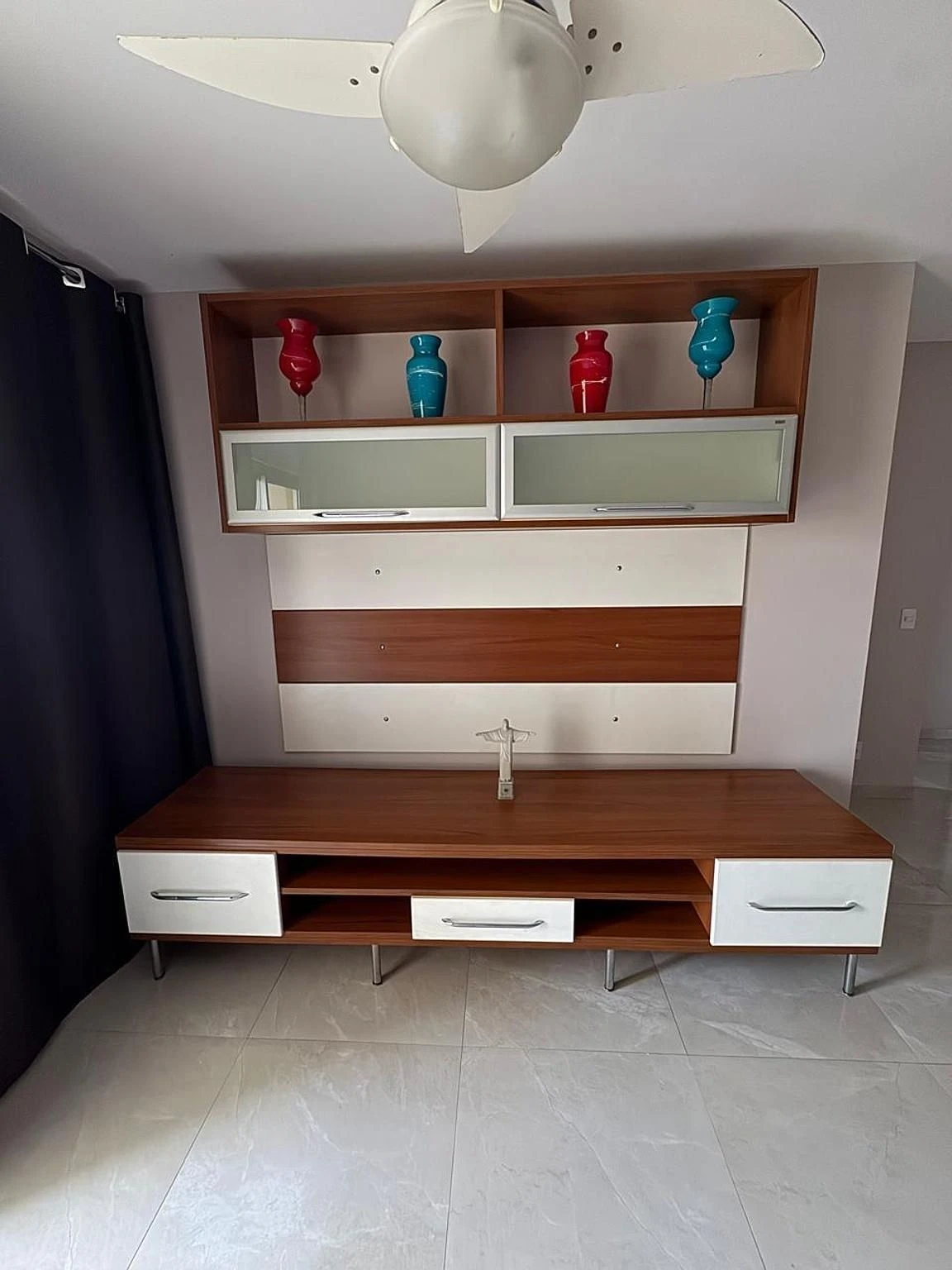 Apartment with 3 bedrooms and 4 bathrooms, balcony sink — photo 12