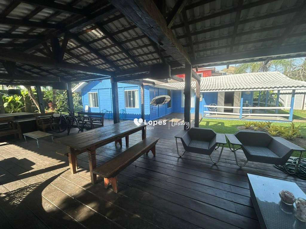 Furnished house with 4 bedrooms and 620 m² — photo 9