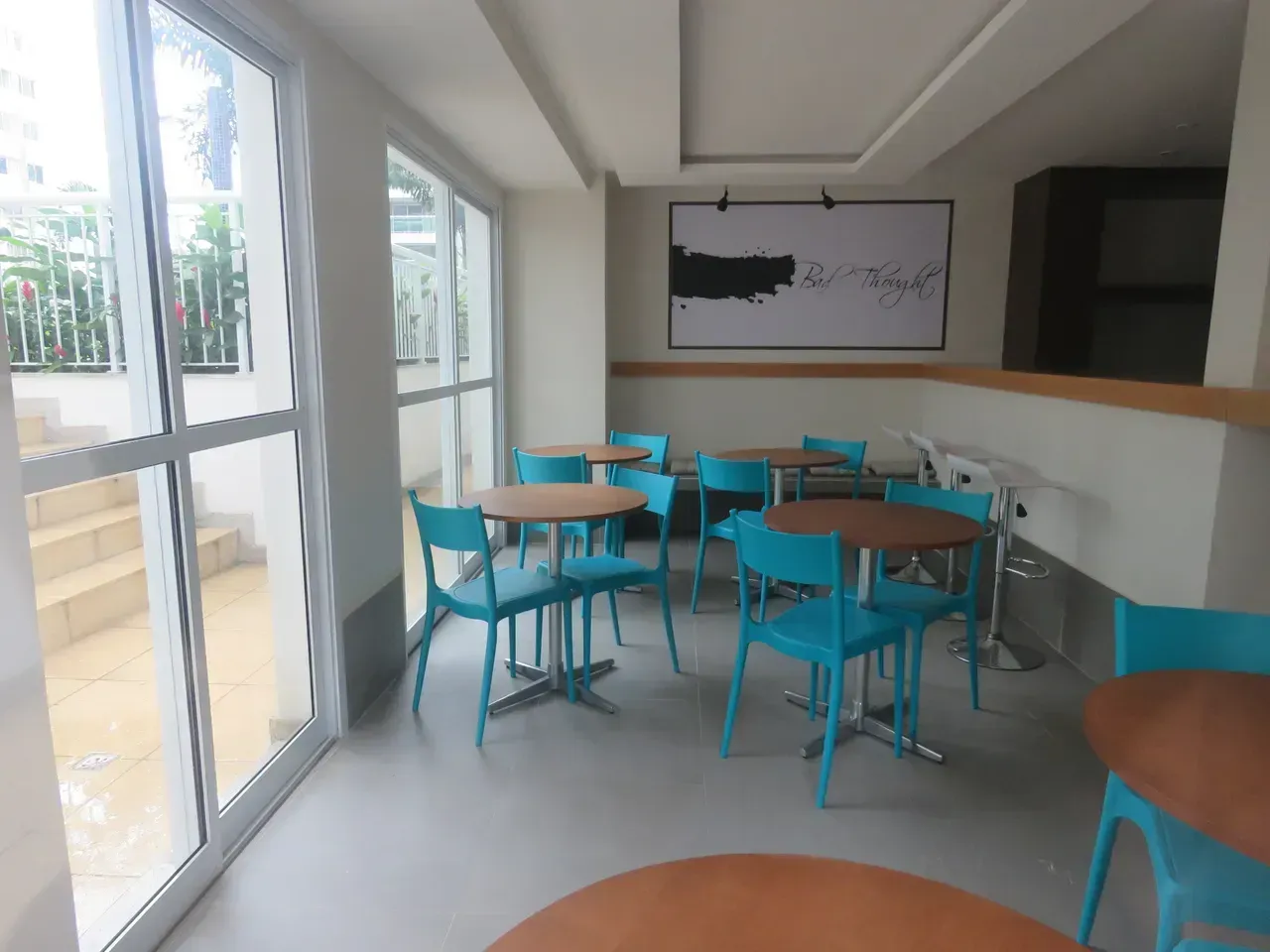 Apartment with 2 bathrooms and glass shower enclosures 61 m² — photo 25