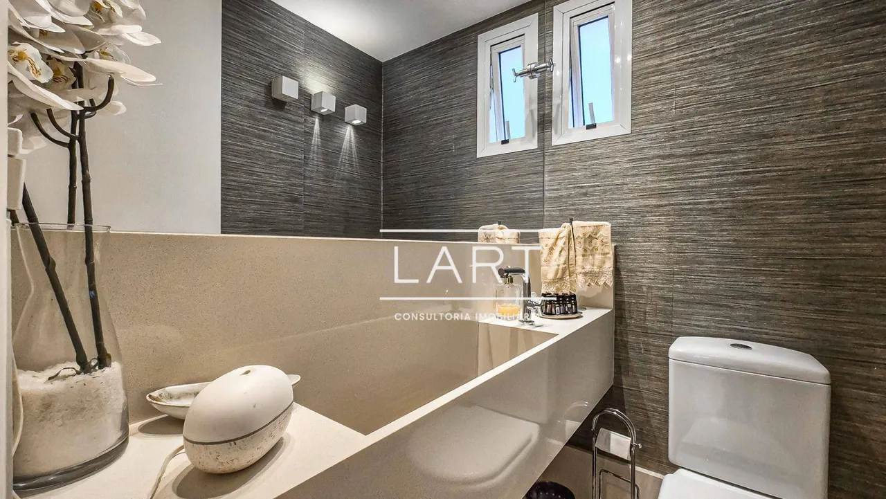 3-bedroom apartment with 240 m² and 3 parking spaces — photo 20