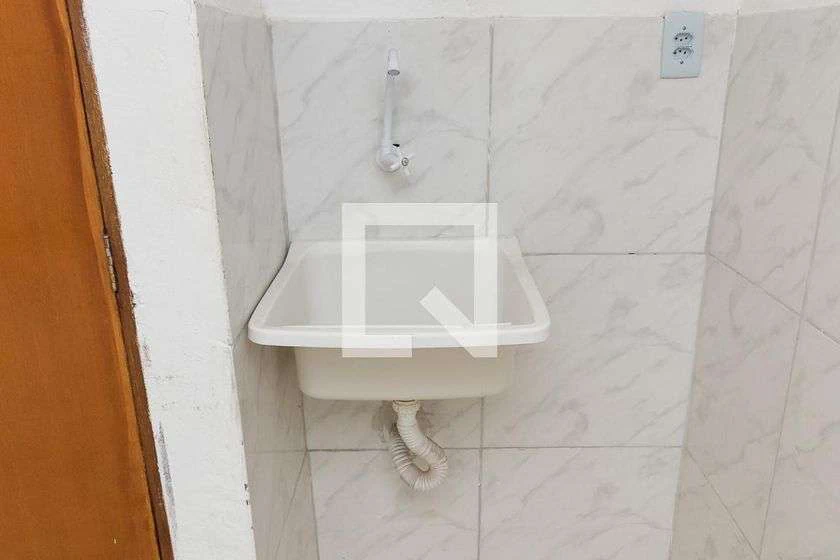 25 m² studio kitnet with 1 bathroom and kitchenette corner — photo 10