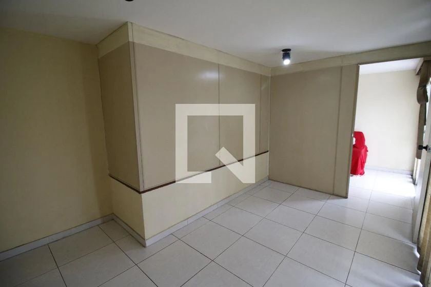Деревянный пол или ламинат и 3 спальни: квартира 128 м² — photo 6