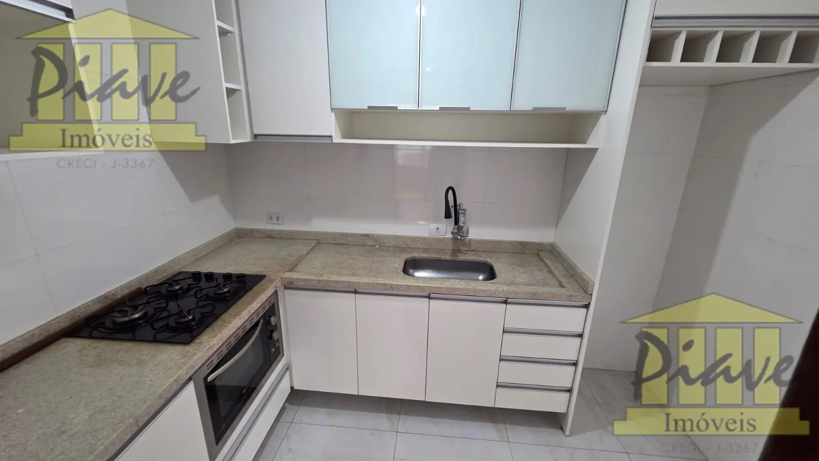 Home office in a 3-bedroom apartment, 74 m² — photo 7