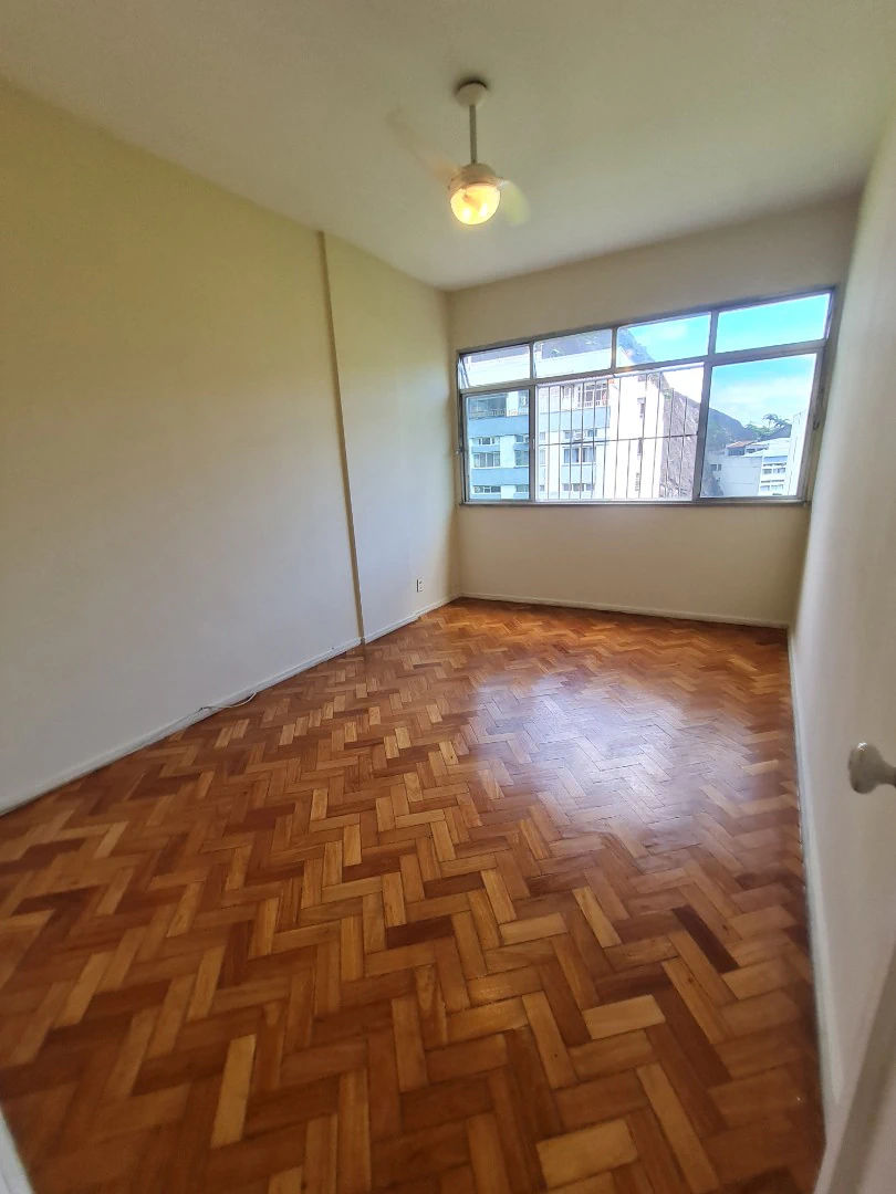 100 m² apartment with 3 bedrooms and an extra room — photo 3