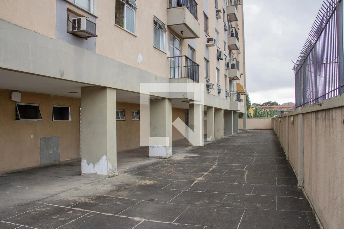 Unfurnished 2-bedroom apartment with 2 bathrooms and parking — photo 37